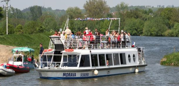 Kulinární plavba po Baťově kanále 